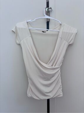 Express Cream Draped V-Neck Short Sleeve Top